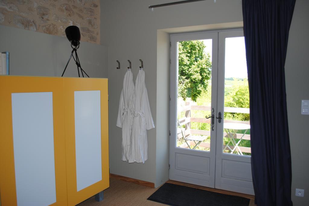 Les Foucauds Hotell Saint-Quentin-de-Caplong Rom bilde